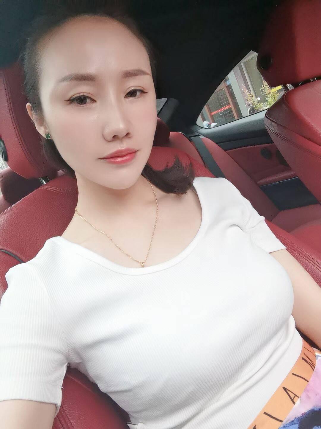 人品好，脾气好的漂亮妹妹